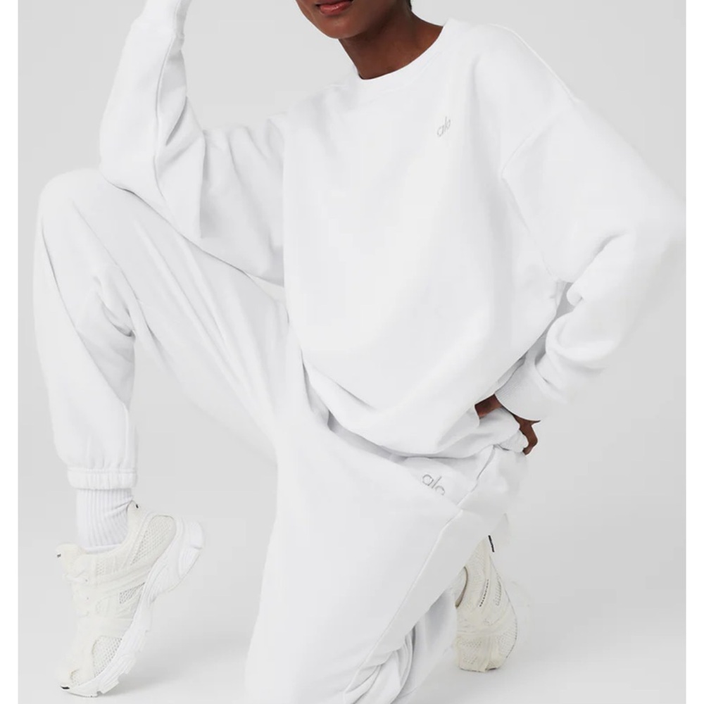 Accolade Crew Neck Pullover